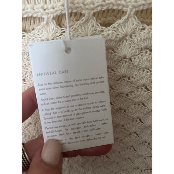 Zimmermann
Waverly Crochet Crewneck Top
Size medium - Picture 4 of 6